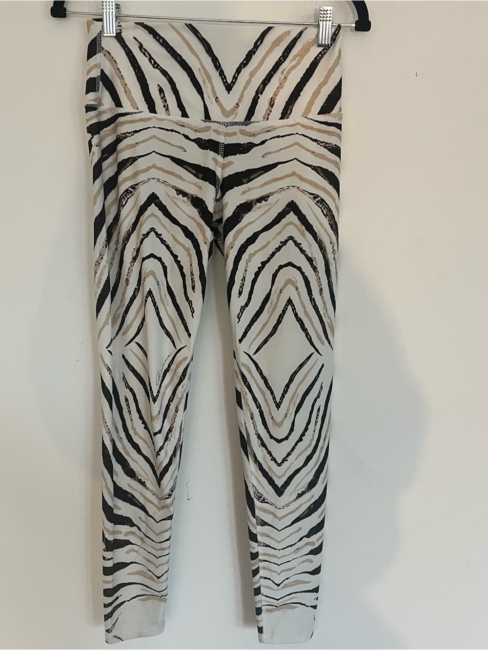 Patterned High-Waist Leggings - Black & Tan Zebra Print